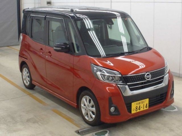 3047 NISSAN DAYZ ROOX B21A 2018 г. (NAA Osaka)